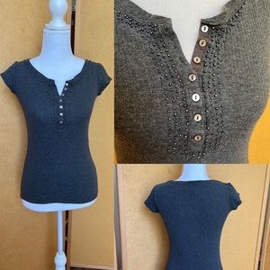 Gray heather women’s stretch top w/ intricate beading details on front neckline